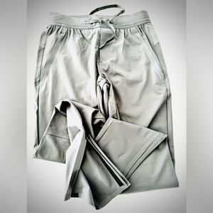 Ten thousand interval pants, size XS, color iron (charcoal grey).